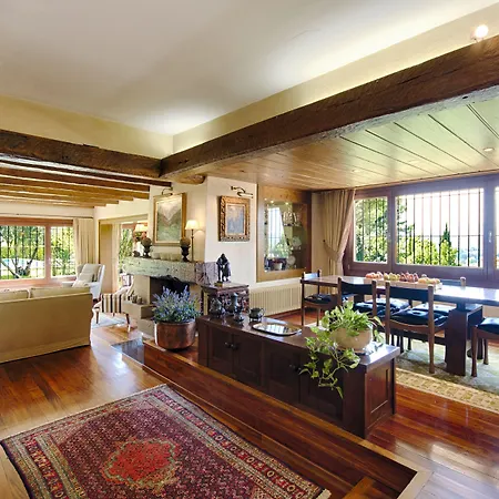 El Porxo Konukevi 4*